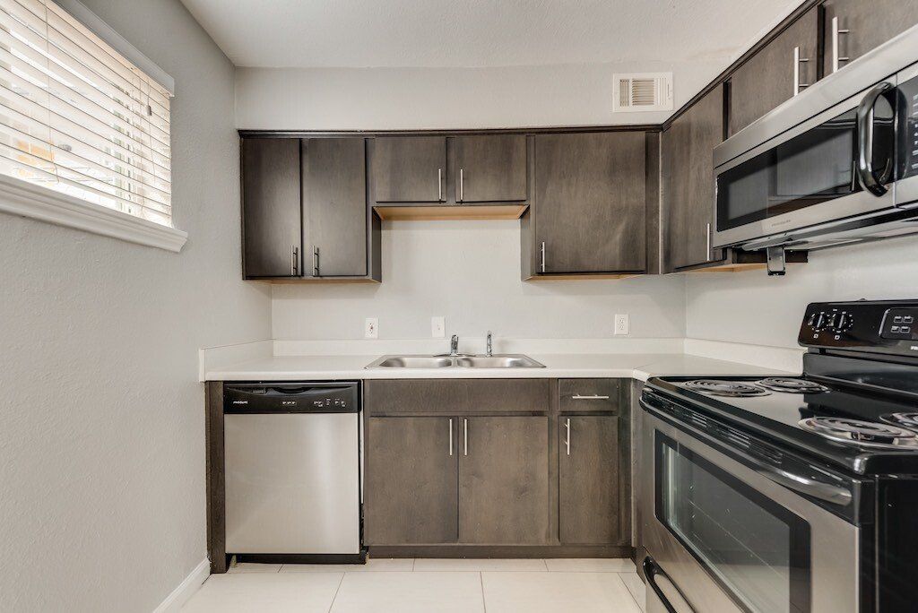 4718 Reiger One Bedroom