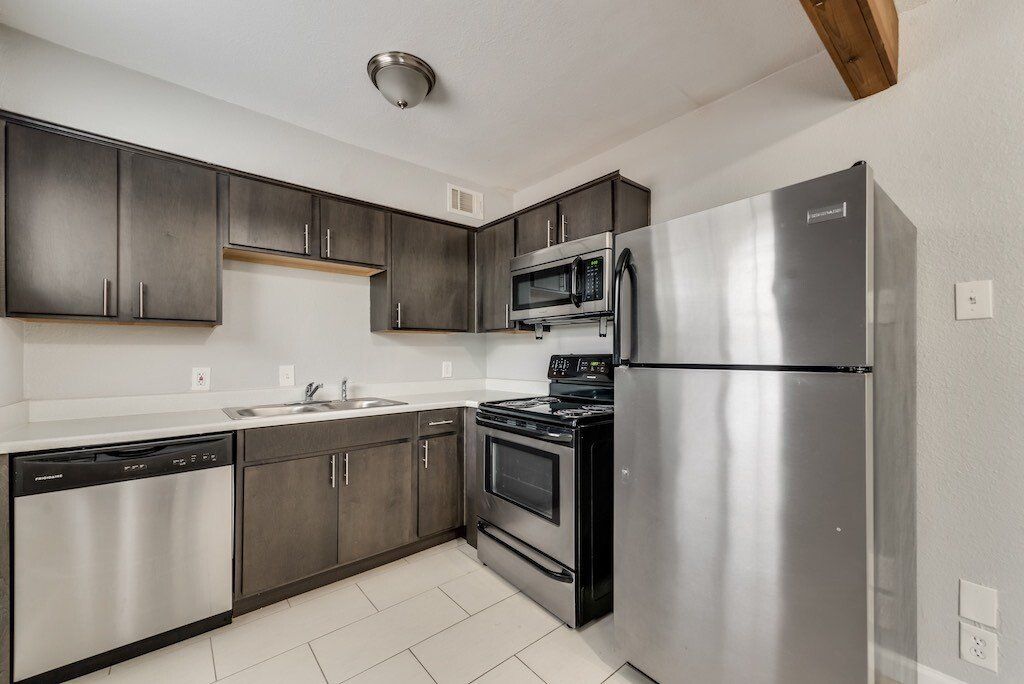 4718 Reiger One Bedroom