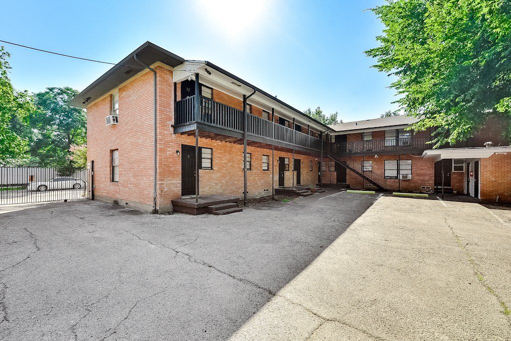 4602 Swiss Ave Exterior Image