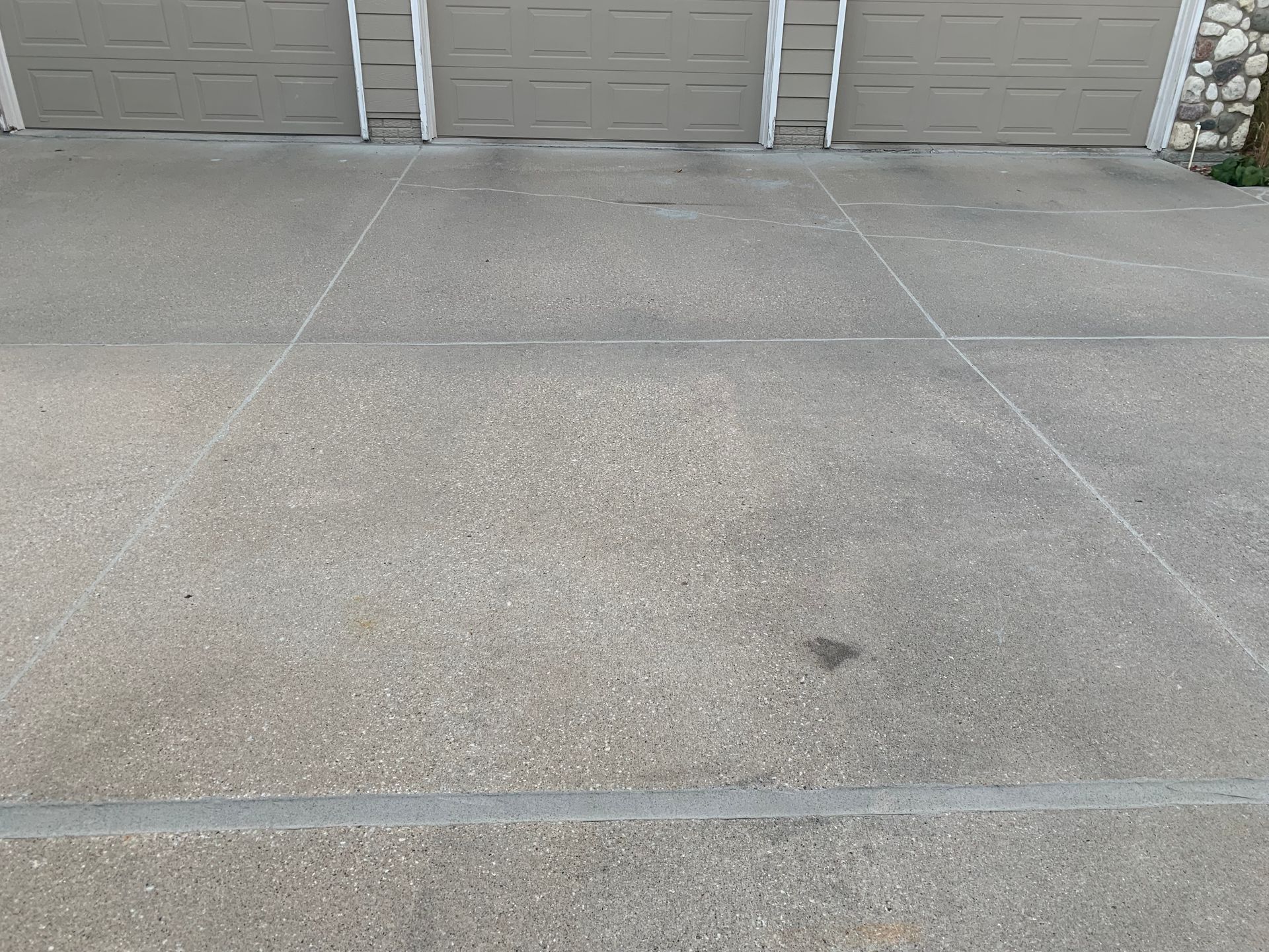 Driveway Caulking Services in West Des Moines, IA | CPW and More LLC