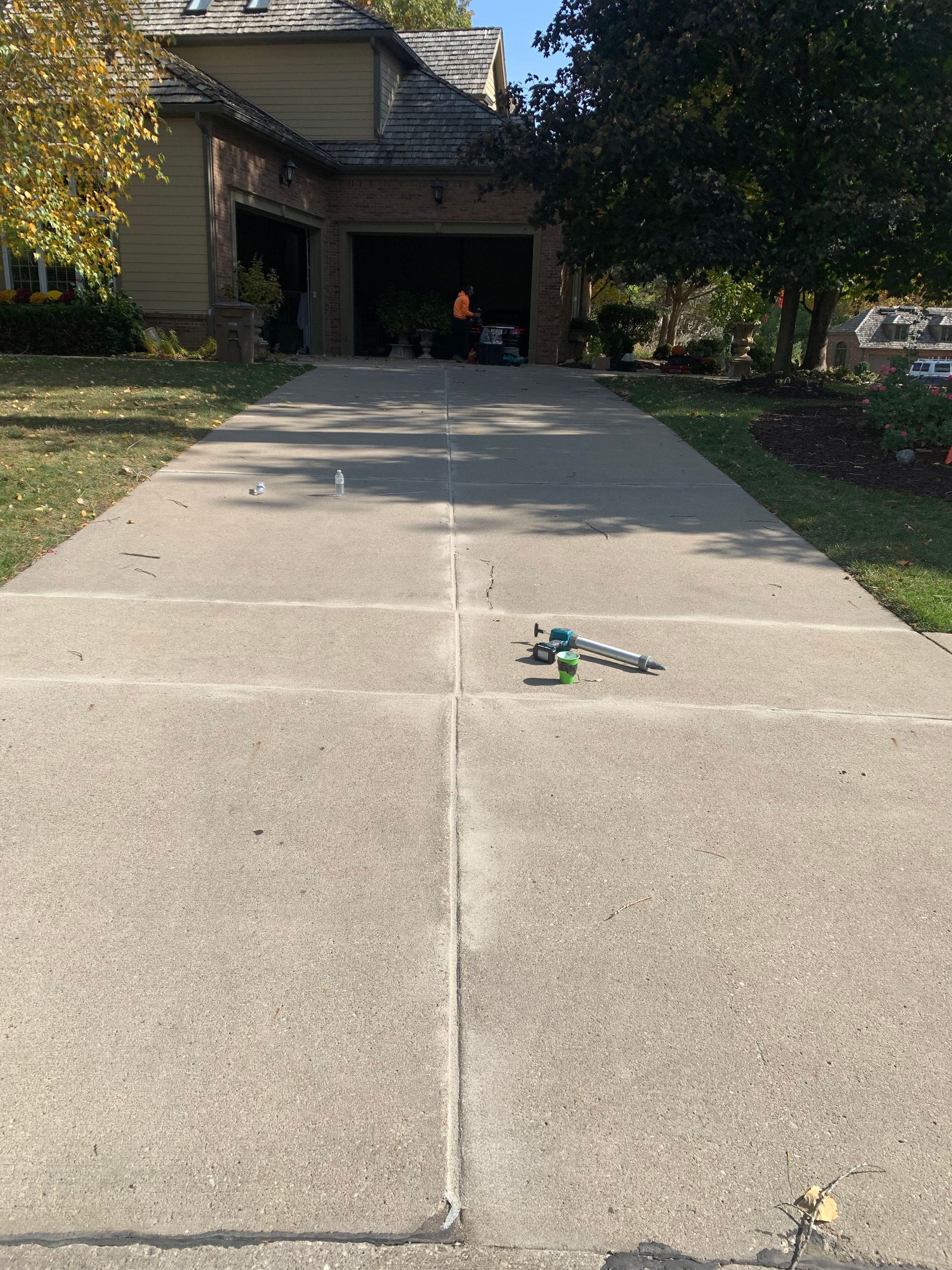 Driveway Caulking Service in West Des Moines, IA | CPW and More LLC