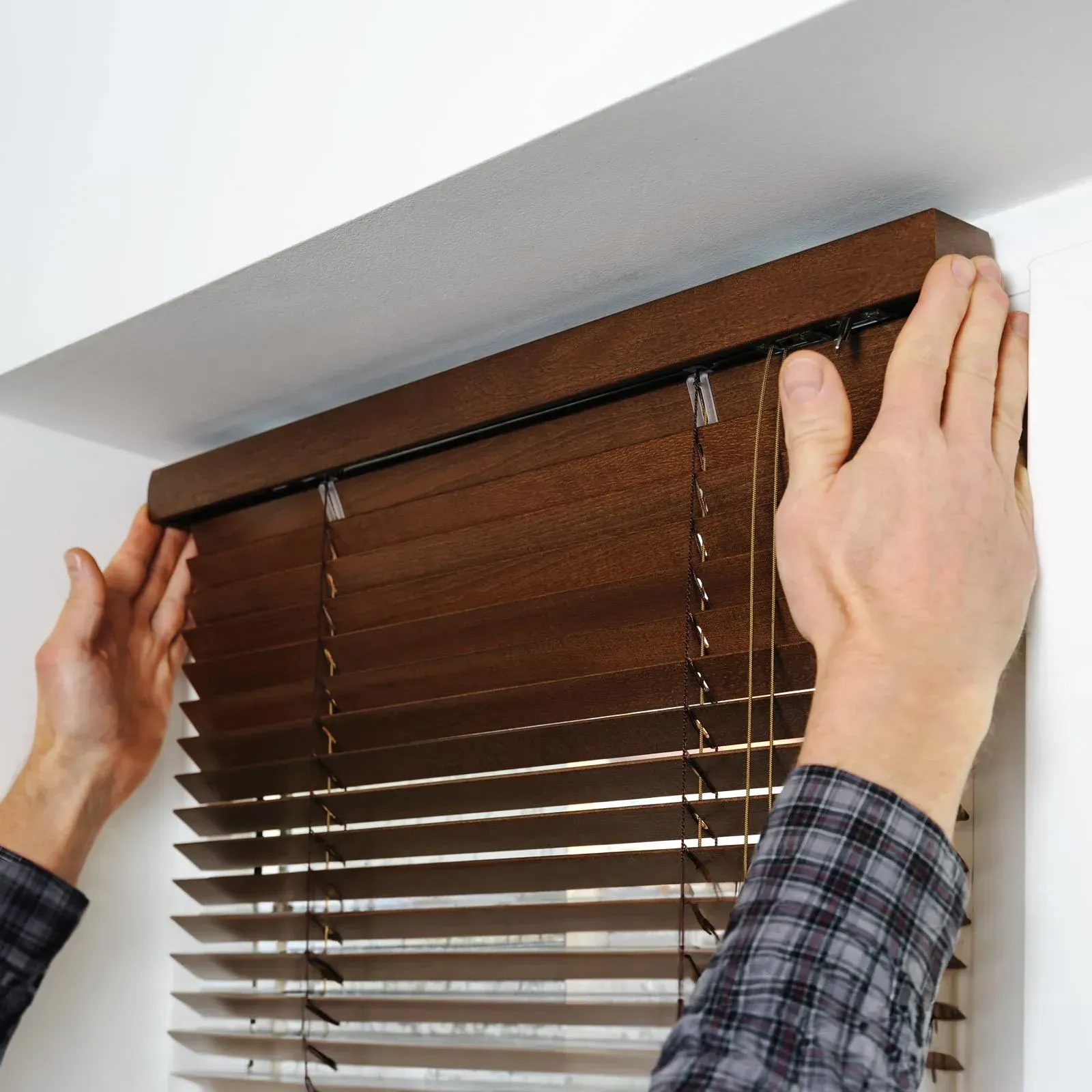 How to Fix Blinds That Keep Falling: Step-by-Step Repair Guide