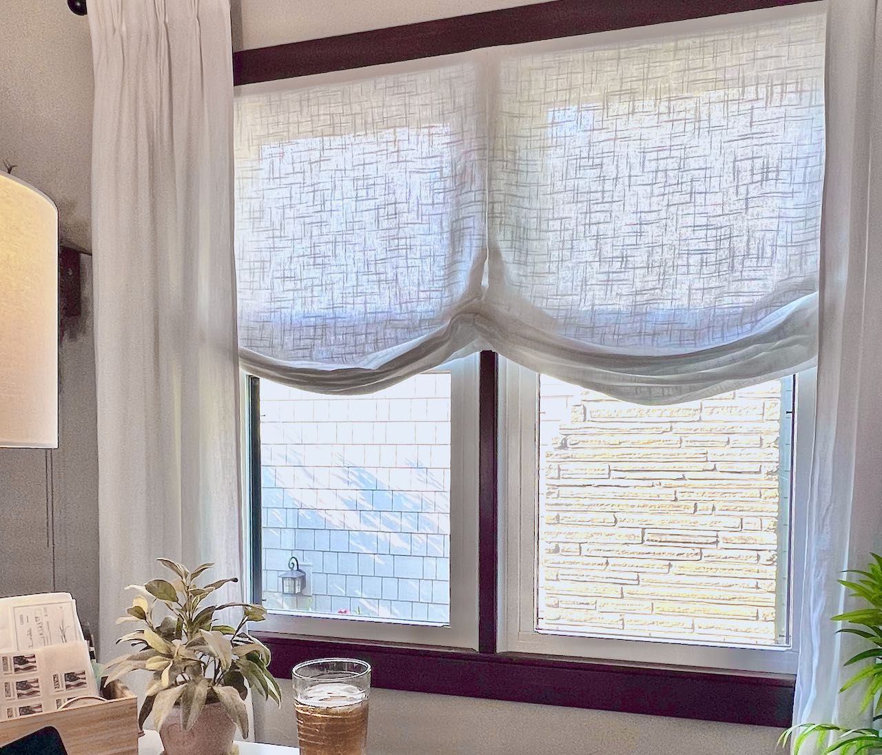 how to tie curtain panel like a roman shade?