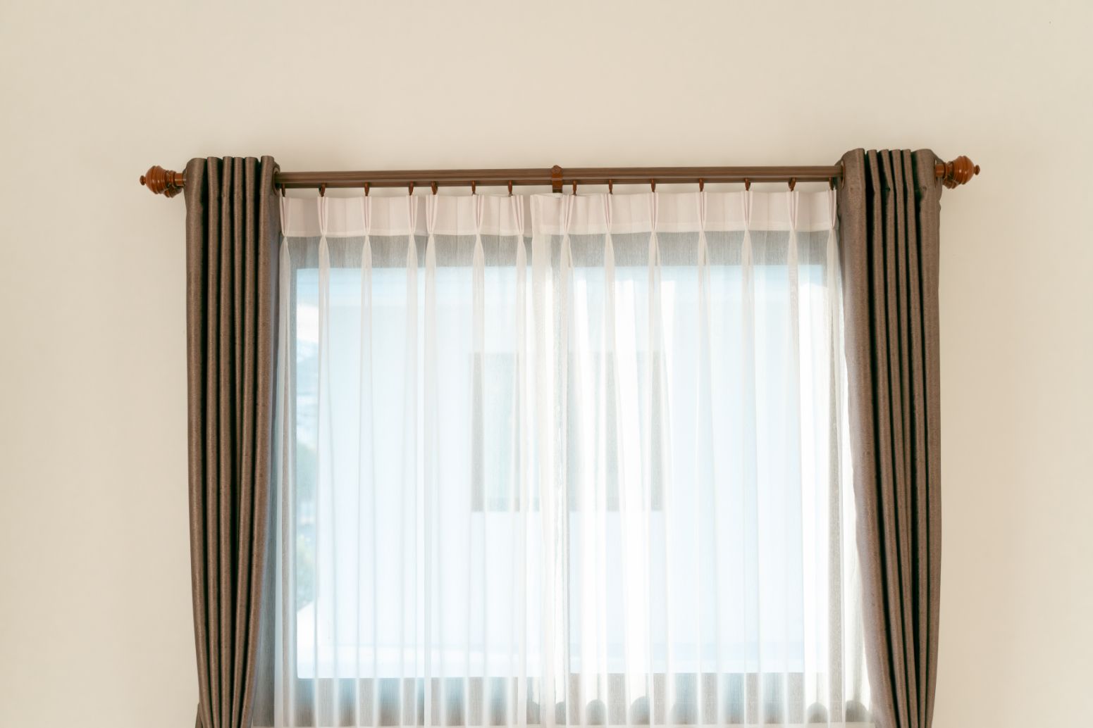 Understanding the Base Layer vs Top Layer