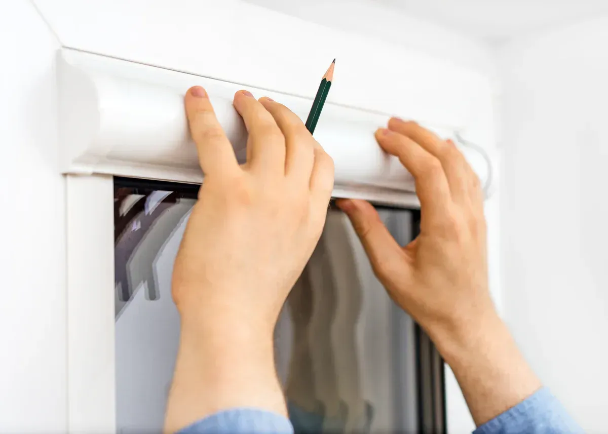 Quick Self-Diagnosis Checklist: Why Are Your Blinds Falling?