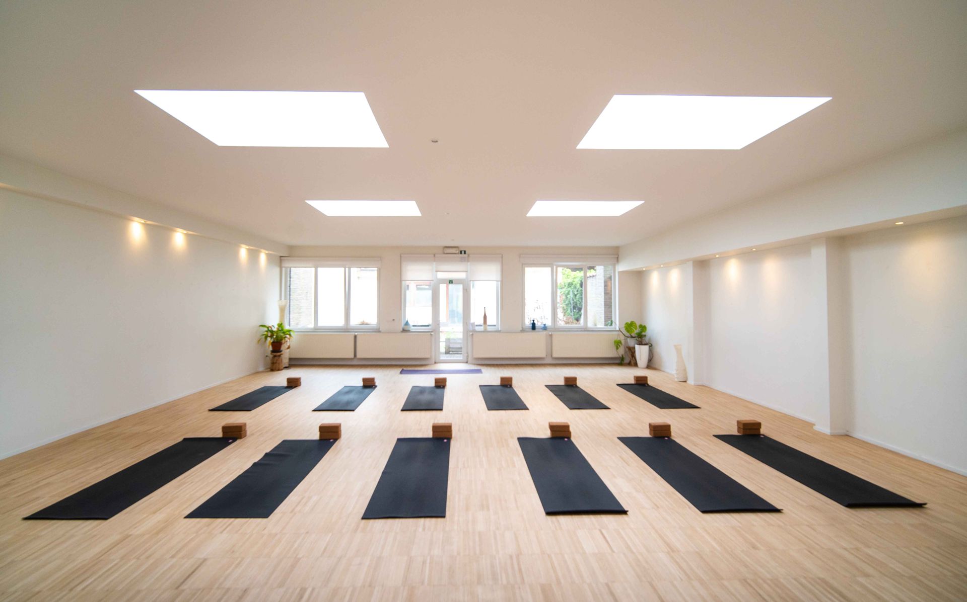 Yoga brussels. The yoga Space Brussels. Spacious yoga studio