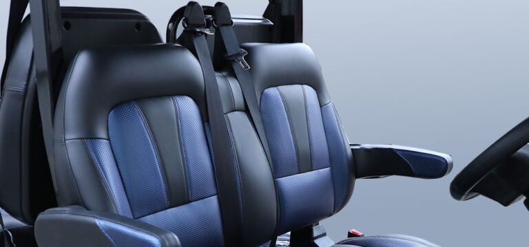 Picture of D5 Maverick 2+2 seat belts