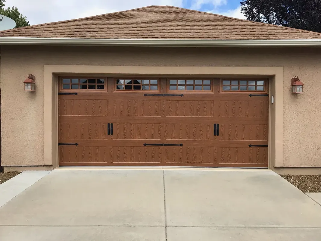 Raynor Aspen AP138 Distinct Finish - Auburn — Beatrice, NE — Blue Valley Door Co. Inc.