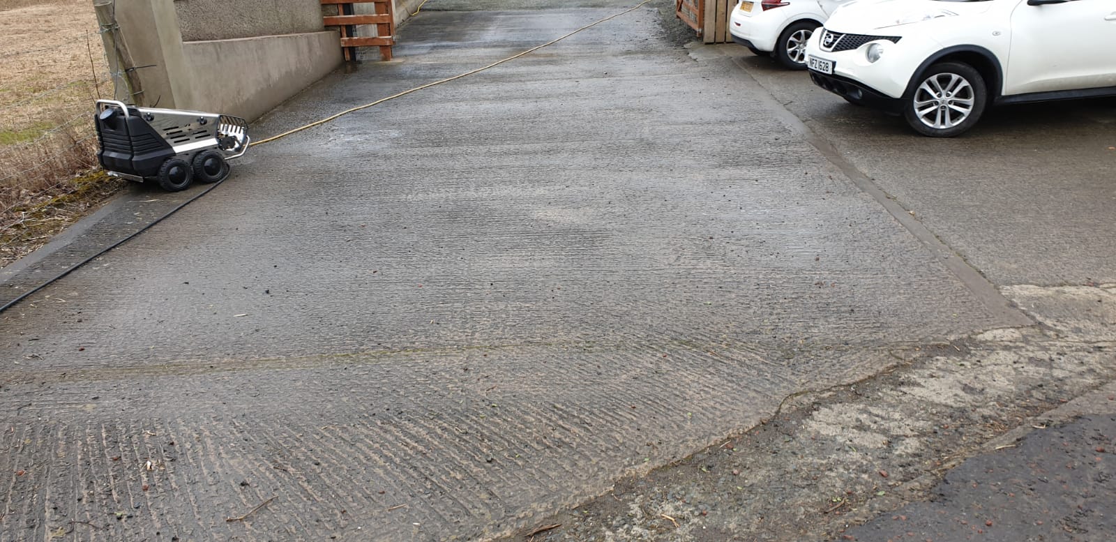 Low Pressure Driveway Cleaning before
