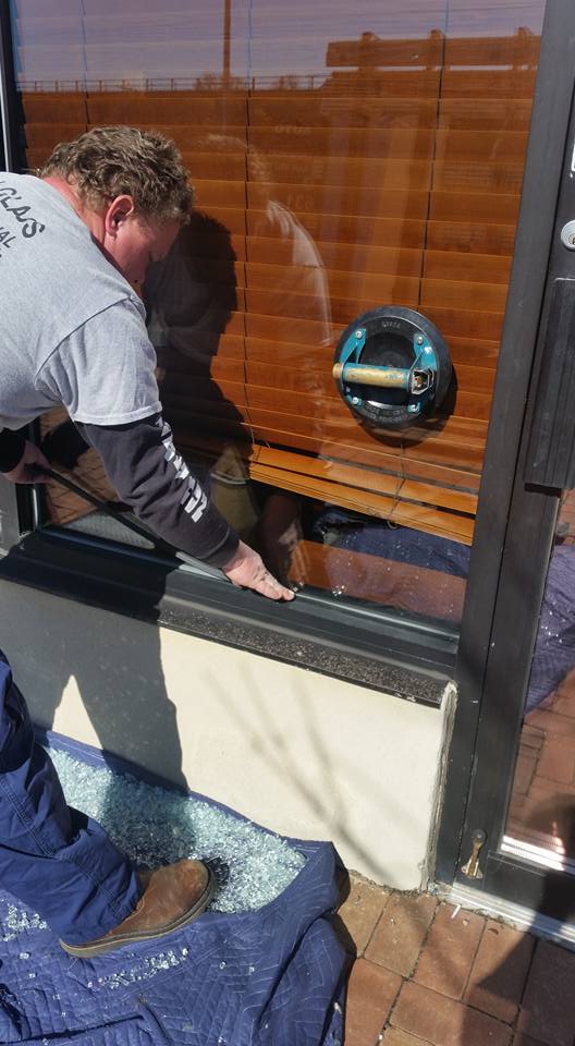 Suburban Glass | Commercial Window Replacement - Central Islip, NY