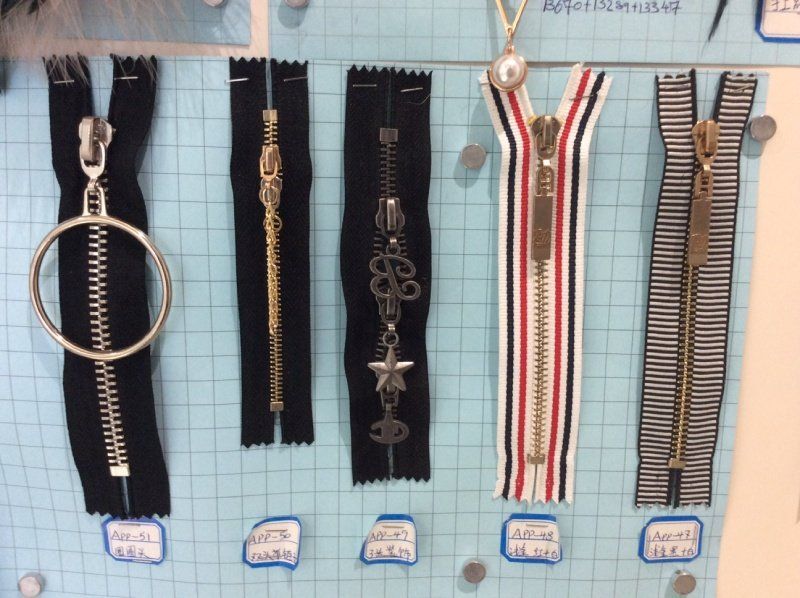 accessori moda / chiusura lampo 02