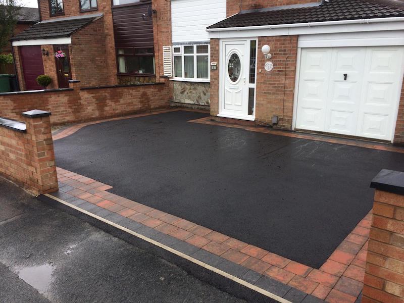 Button link to Tarmacadam page