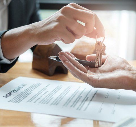 Outsourcing Answering Services — Handing Over Keys to House in Calabasas, CA