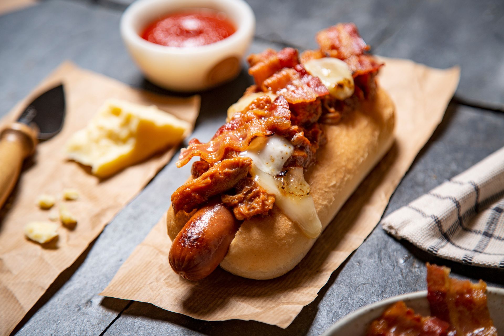 hot dog crunchy crispy bacon croustillant oignons caramélisés 