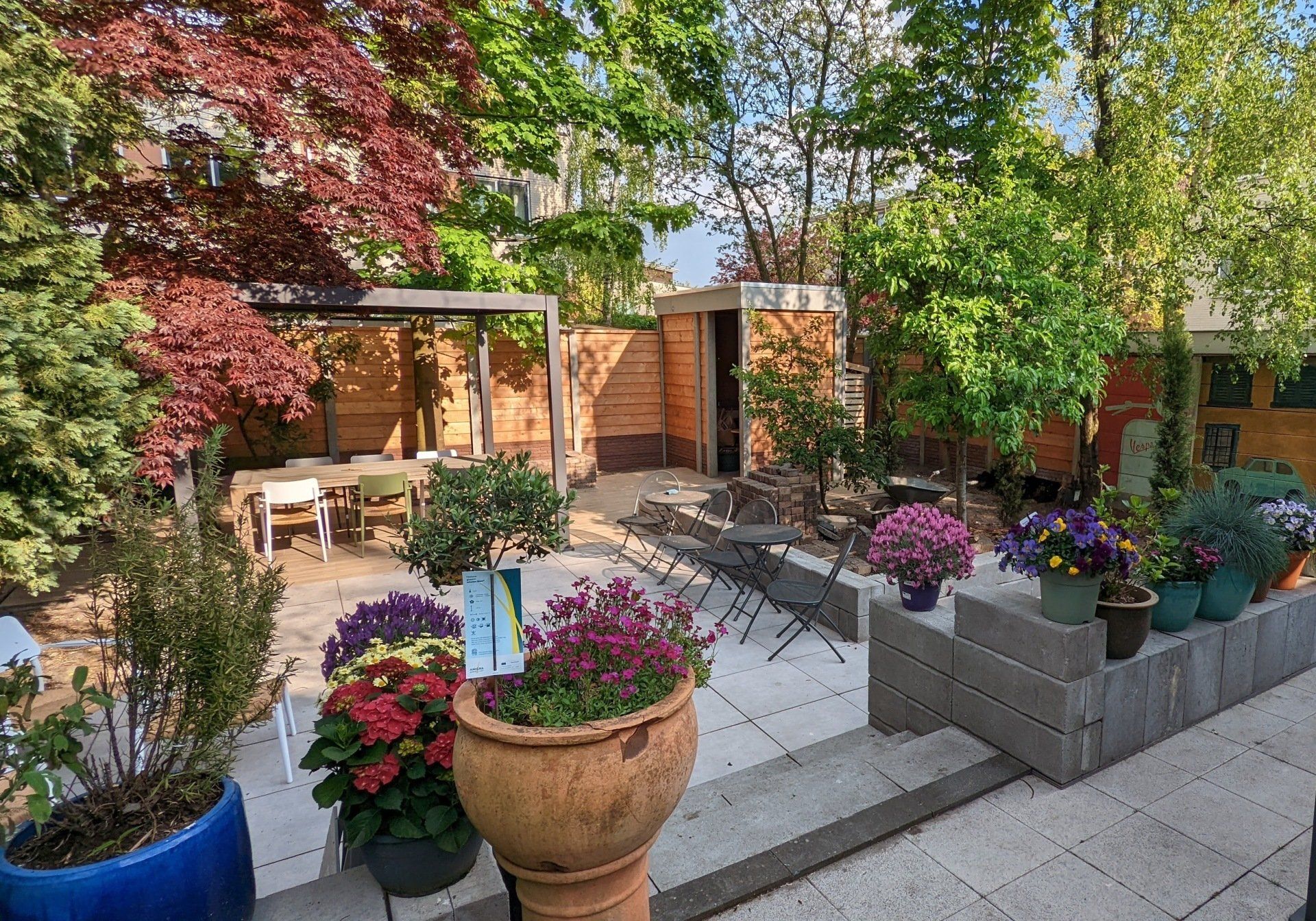 Schutting + berging in Baarn