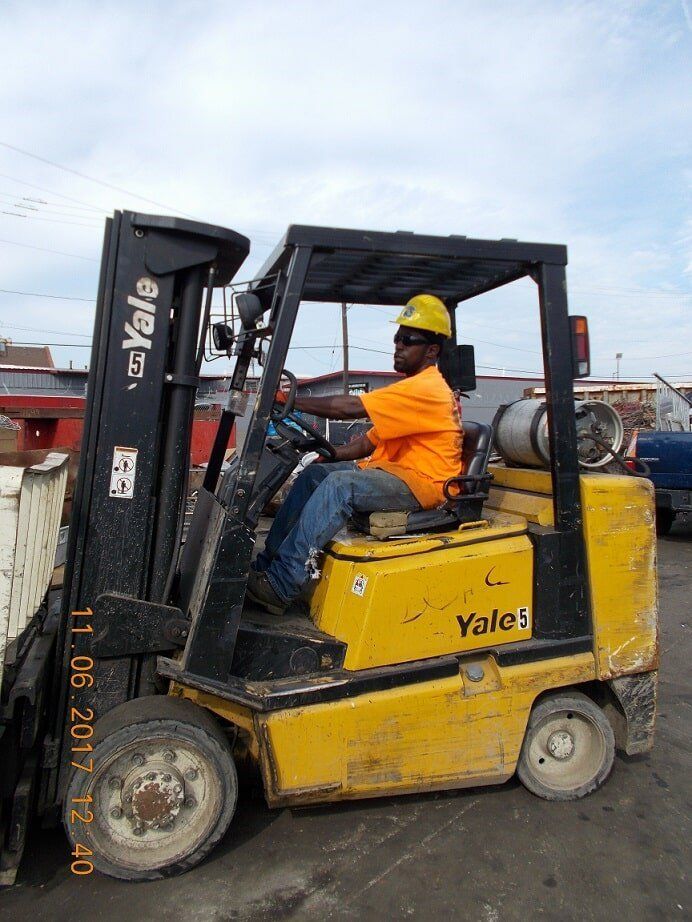 Bobcat — Norfolk, VA — Gutterman Iron & Metal Corp.
