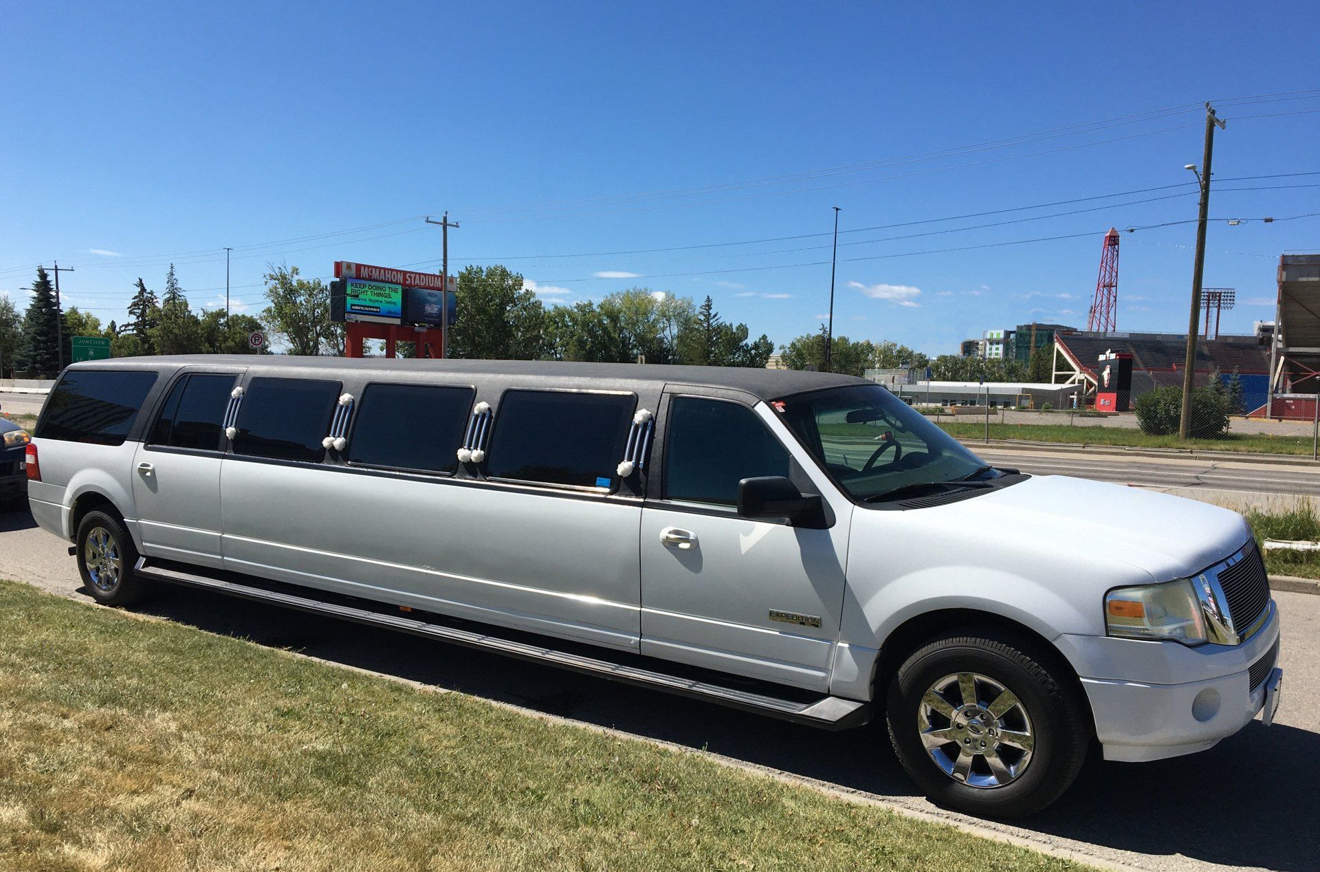ford excursion limo