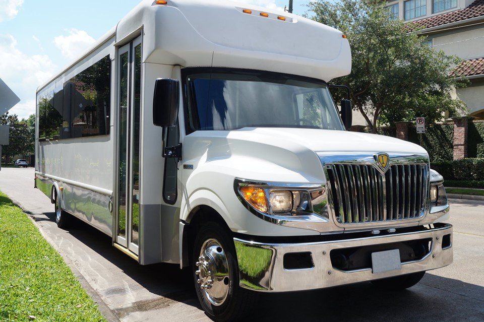 2014 white International party limo bus