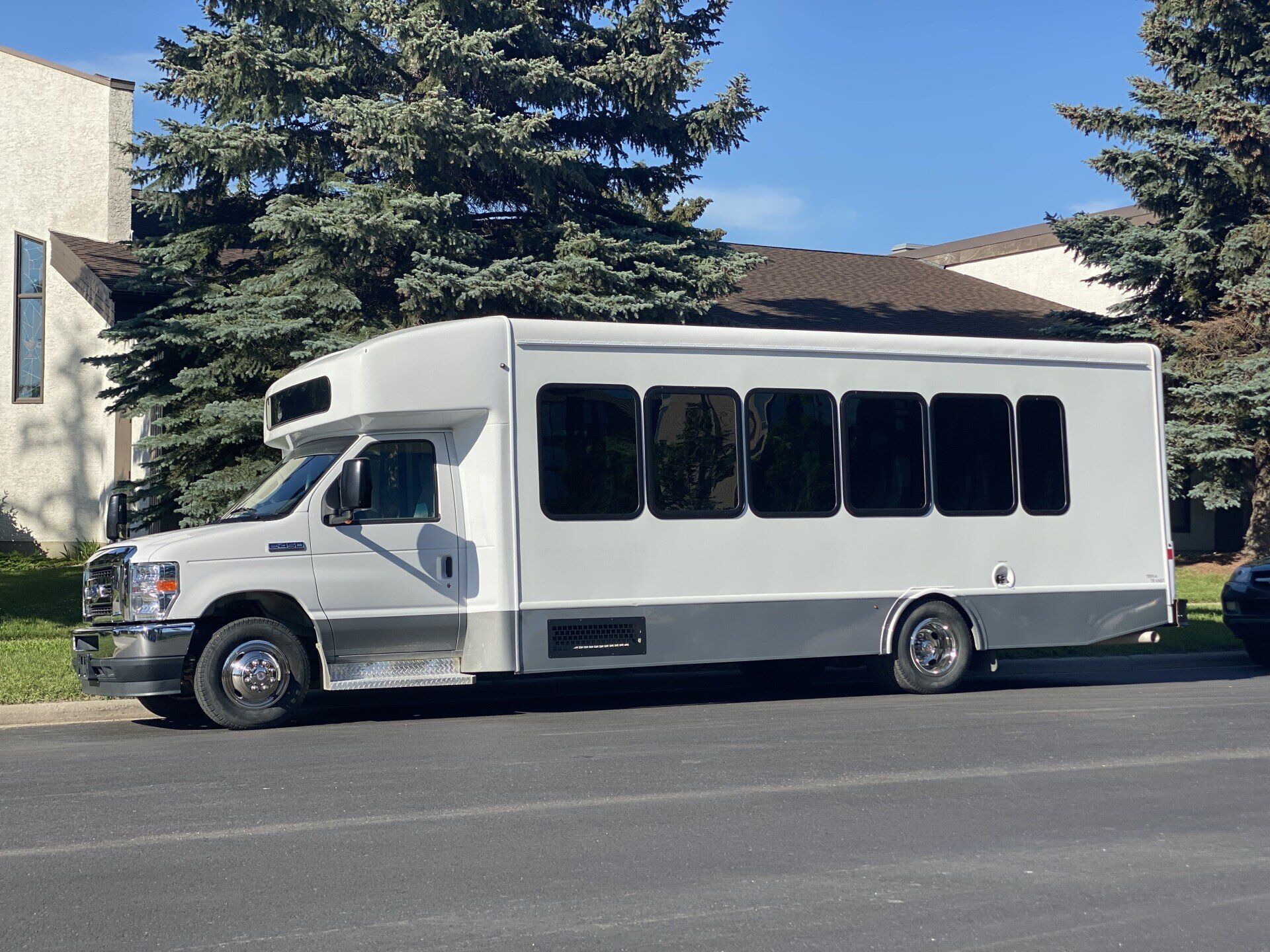 ford transit shuttle bus