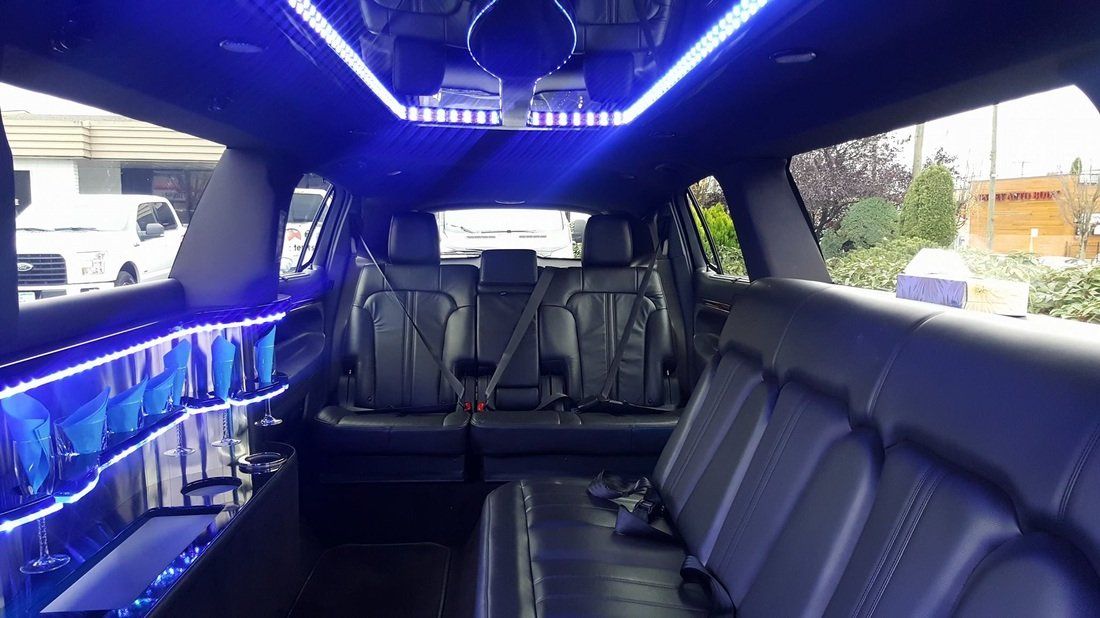 Limo To Go stretch MKT car 8 passenger limousine interior