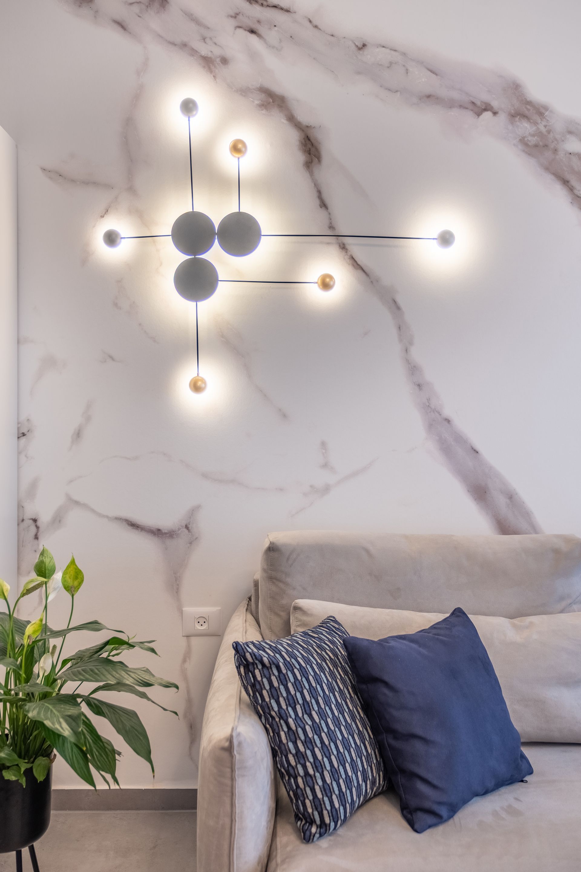 מאשה מנוחין עיצוב פנים. מאשה מנוחין מעצבת פנים. עיצוב פנטהאוז. עיצוב סלון. עיצוב בסגנון מודרני. עיצוב פנים בראשון לציון.