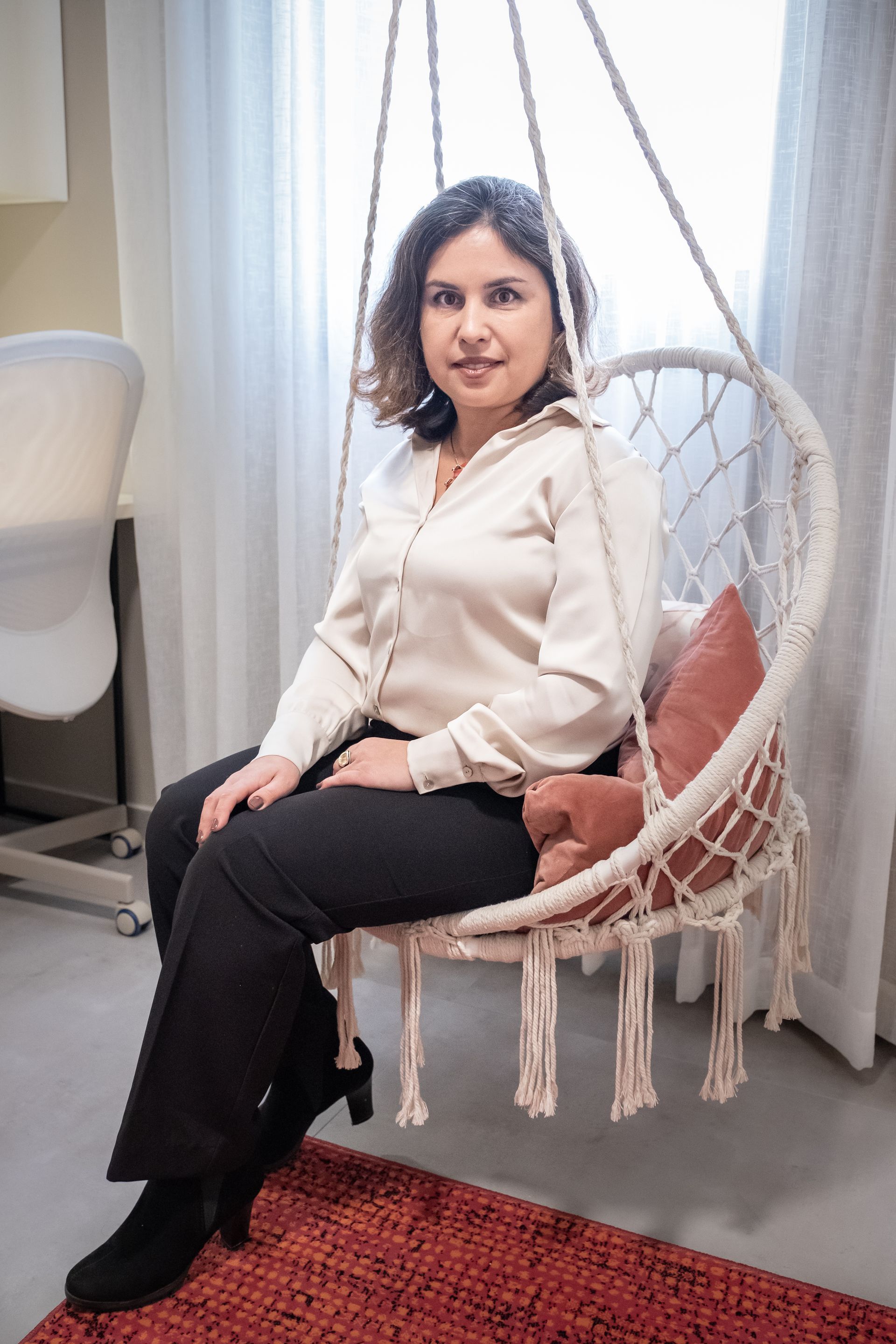 מאשה מנוחיחן מעצבת פנים במודיעין