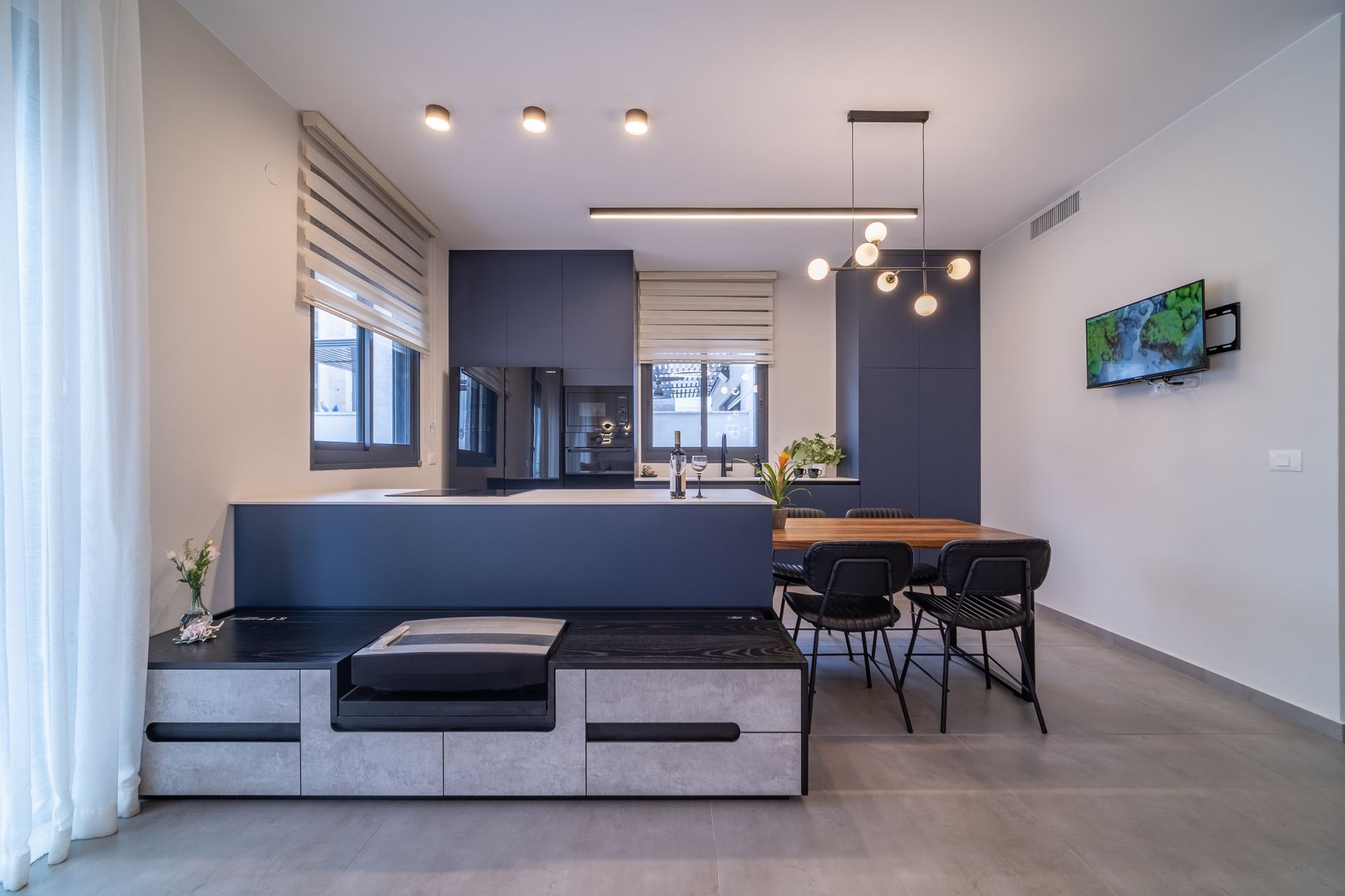 מאשה מנוחין עיצוב פנים. מאשה מנוחין מעצבת פנים. עיצוב פנטהאוז. עיצוב סלון. עיצוב בסגנון מודרני. עיצוב פנים בראשון לציון.