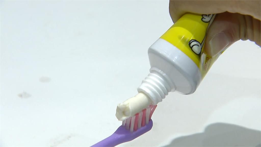 食品級酵素牙膏 乾刷免漱口可有效清潔口腔