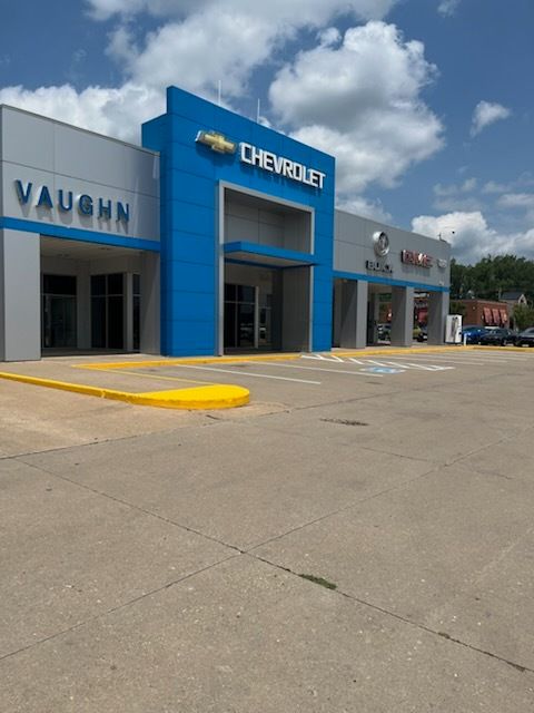 A chevrolet car dealership in vaughn texas