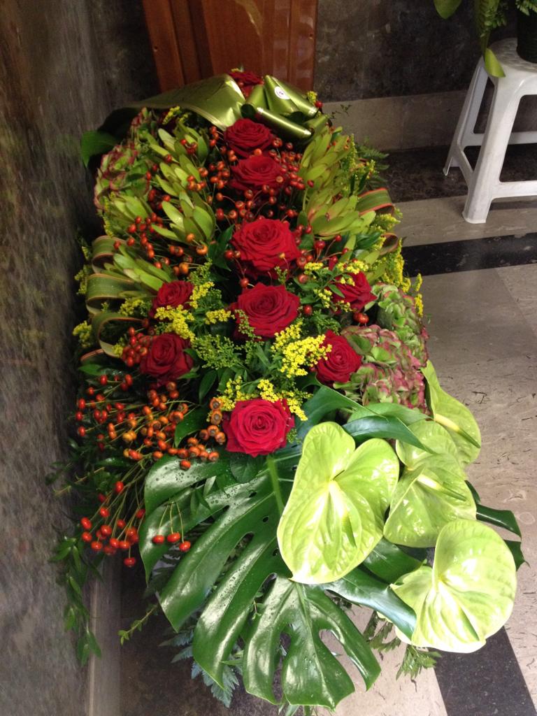 cuscino di fiori per funerali