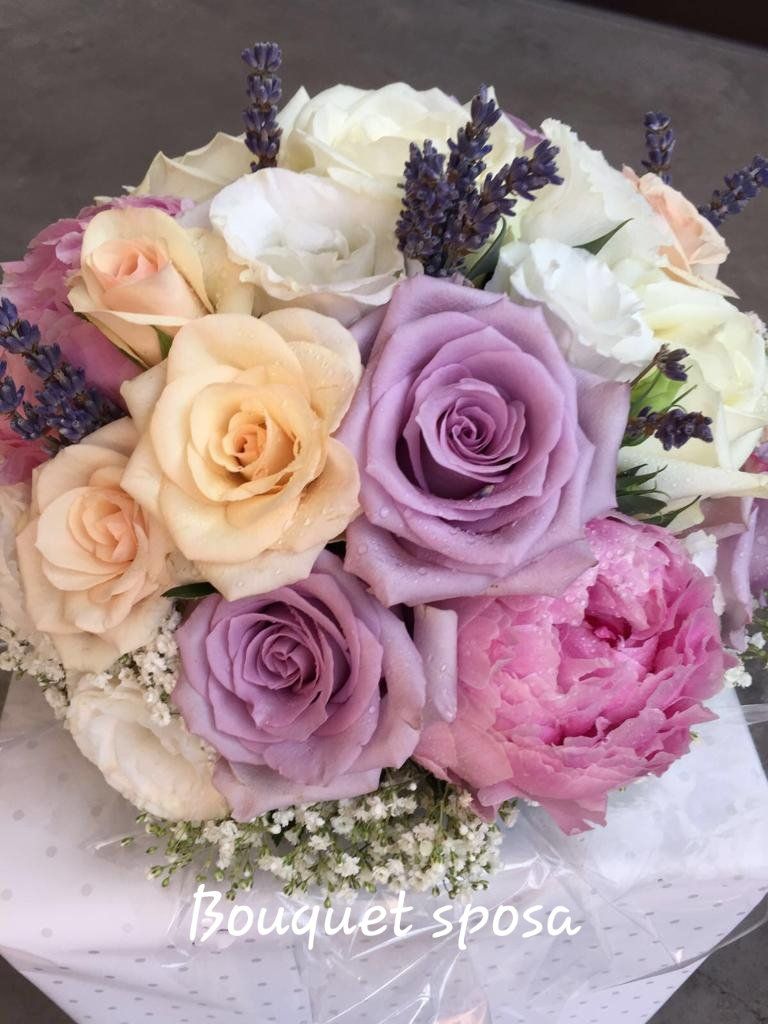 bouquet floreale per la sposa