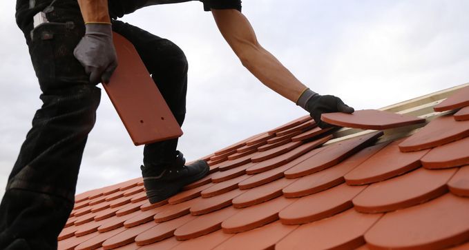 rehabilitar tejados de tejas a precio barato en casas-Ibáñez