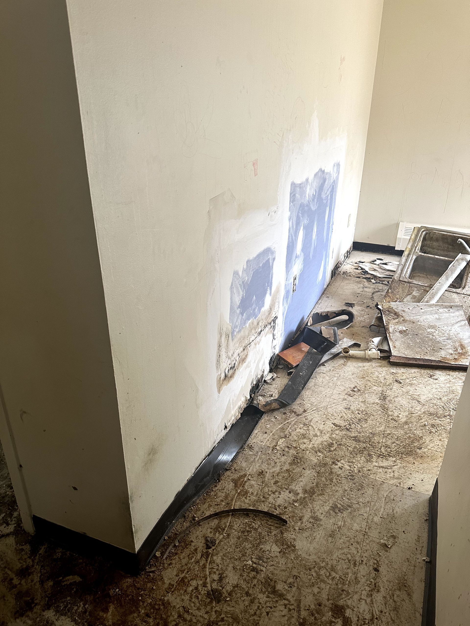 A during shot of a biohazard cleanup service in Pittsburgh, PA by Kingdom Bio Recovery & Restoration hard at work