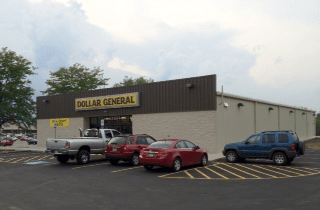 Parking of Dollar General - Constructions in New Castle, PA