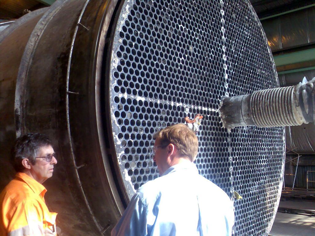 Tube bundle cleaning for industrial maintenance.