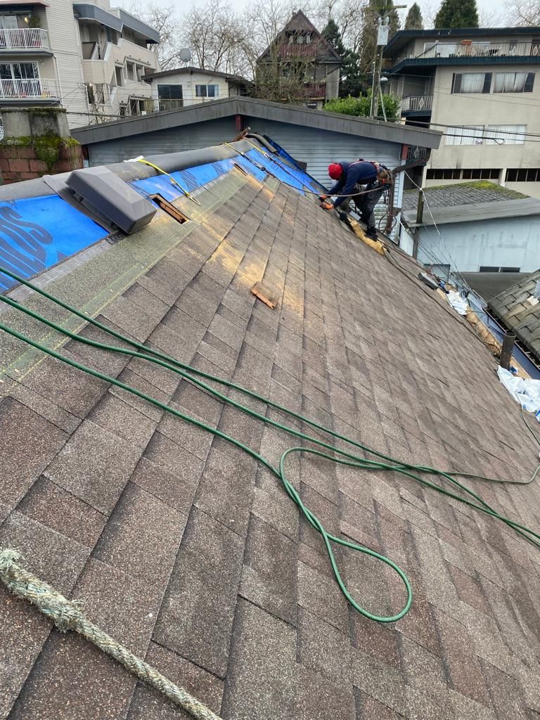 coquitlam roofers near me