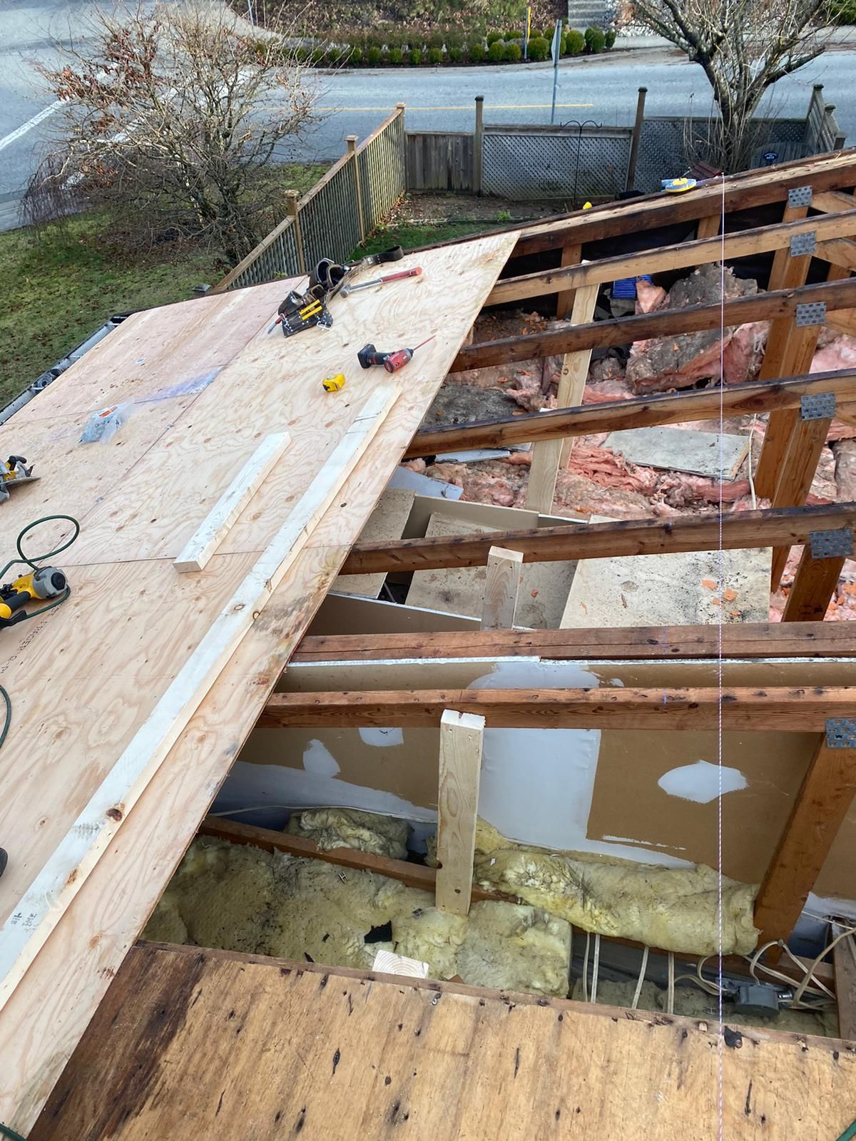 delta roof repair contractors