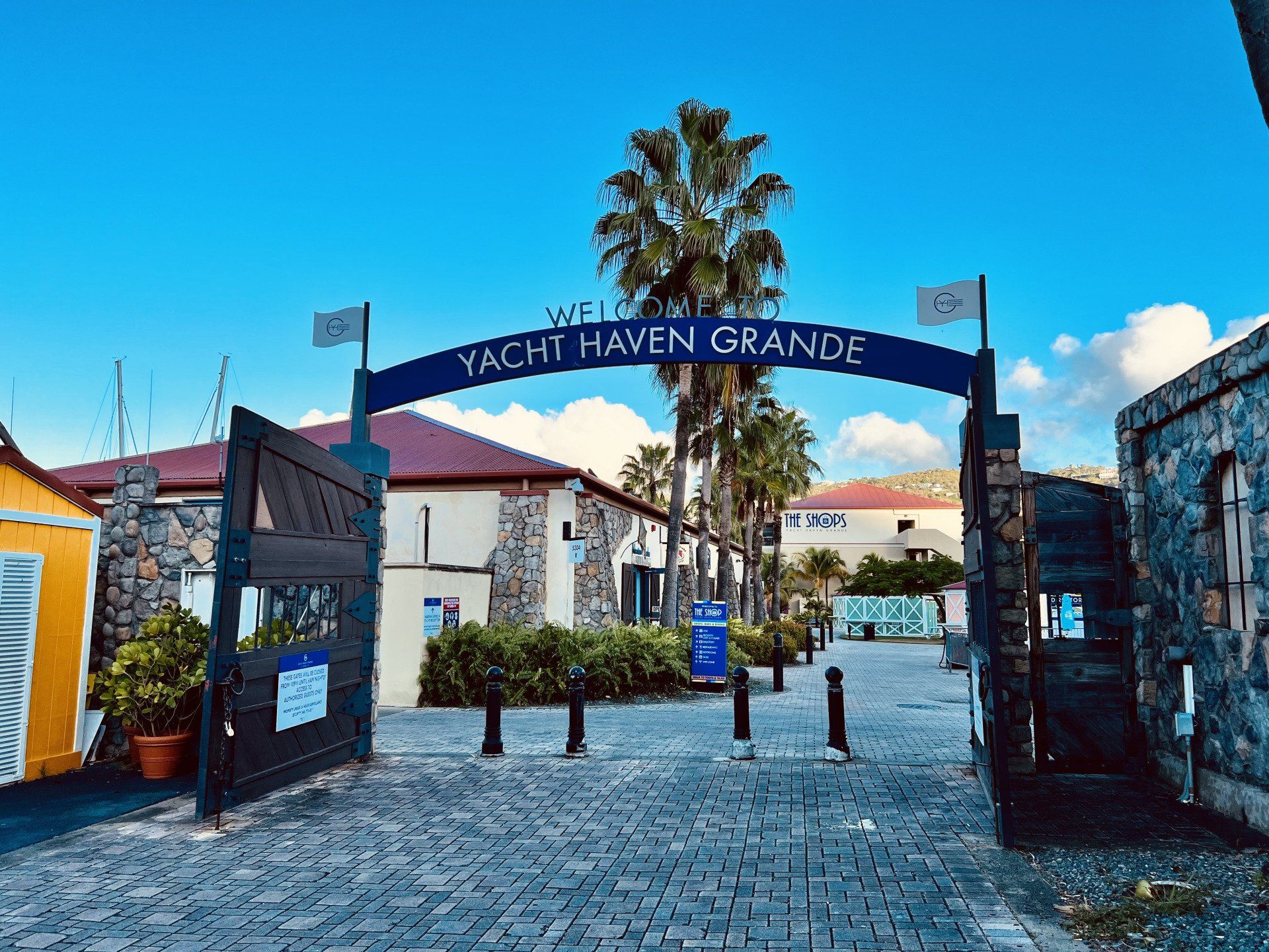 Yacht Haven Garden front gate