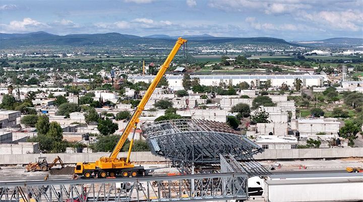 GRUAS INDUSTRIALES LOGÍSTICA SALAZAR