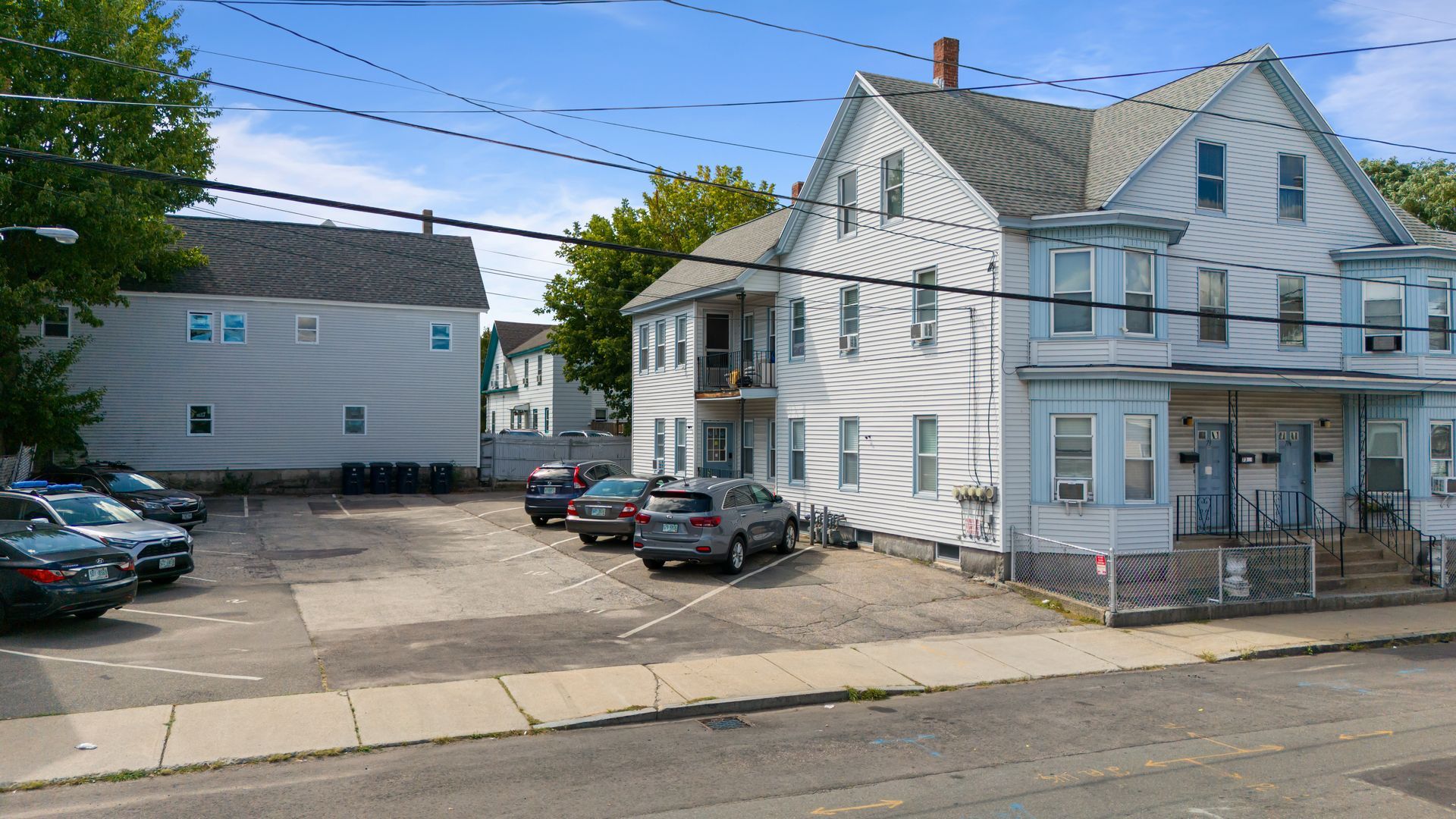 Exterior photo of 73 Walnut St