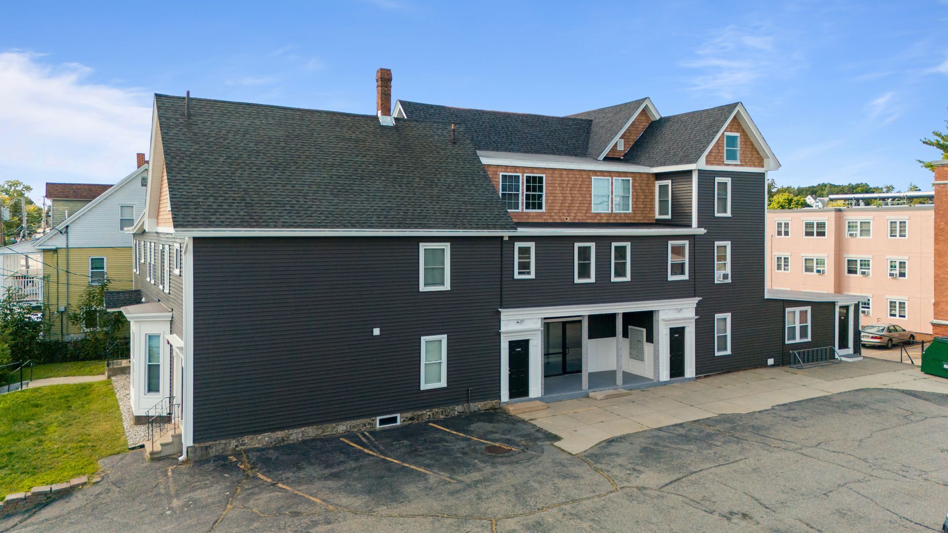 Exterior photo of 36 Chandler St