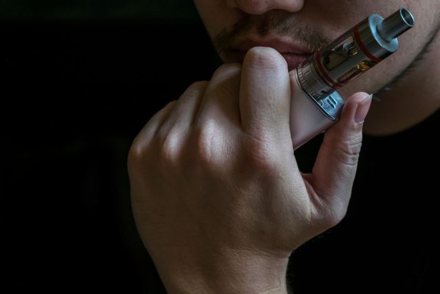 what is vape addiction Buy URB Delta 8 Live Resin Disposable | 3g Online main image 0