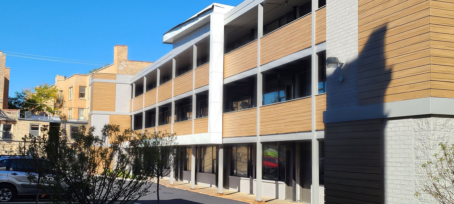 A large building with a lot of windows and balconies