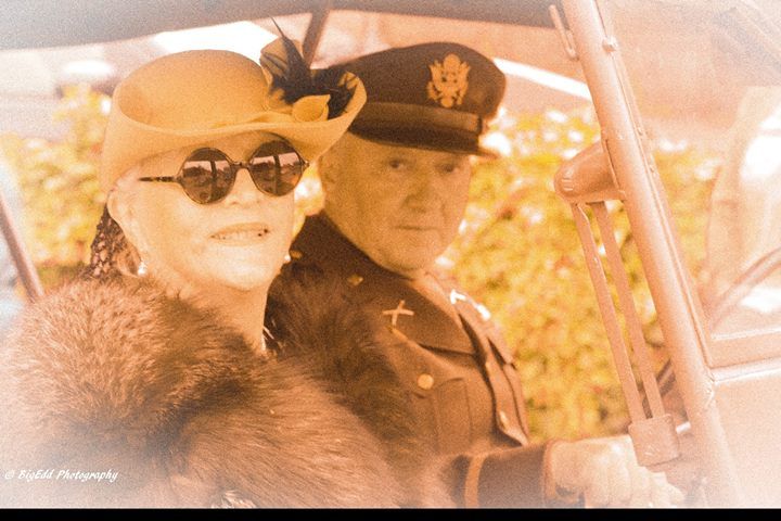 A couple sitting in the car