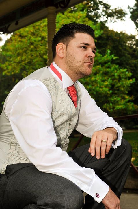 Wedding photography - Groom sitting