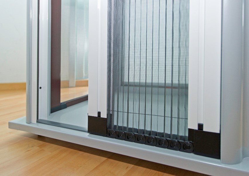 zanzariera per porta scorrevole