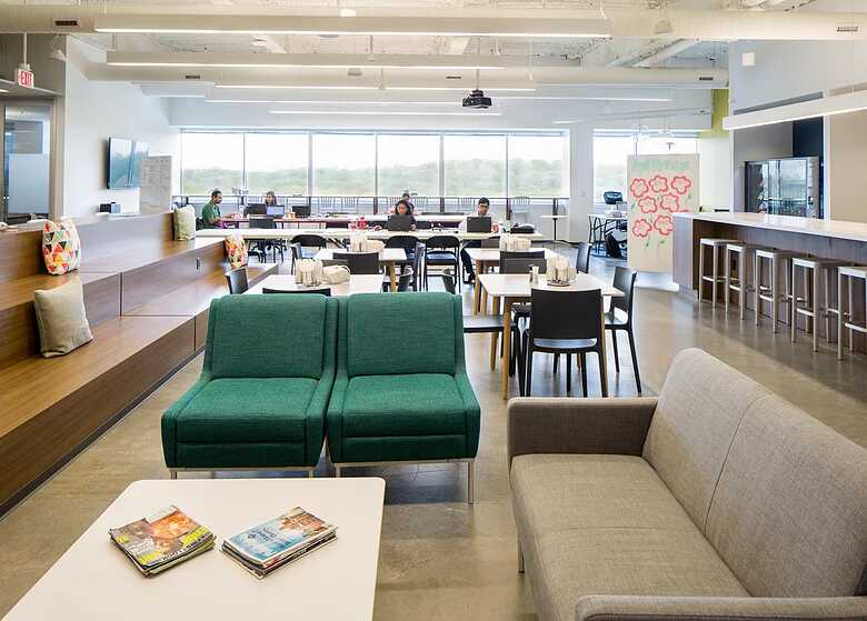 3800 Horizon Gallery