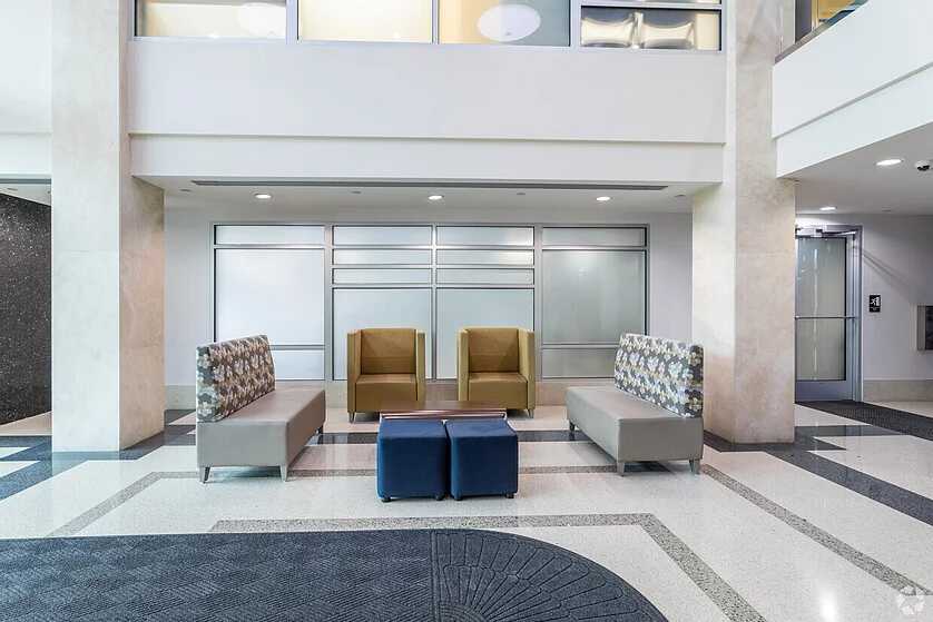 3800 Horizon Gallery