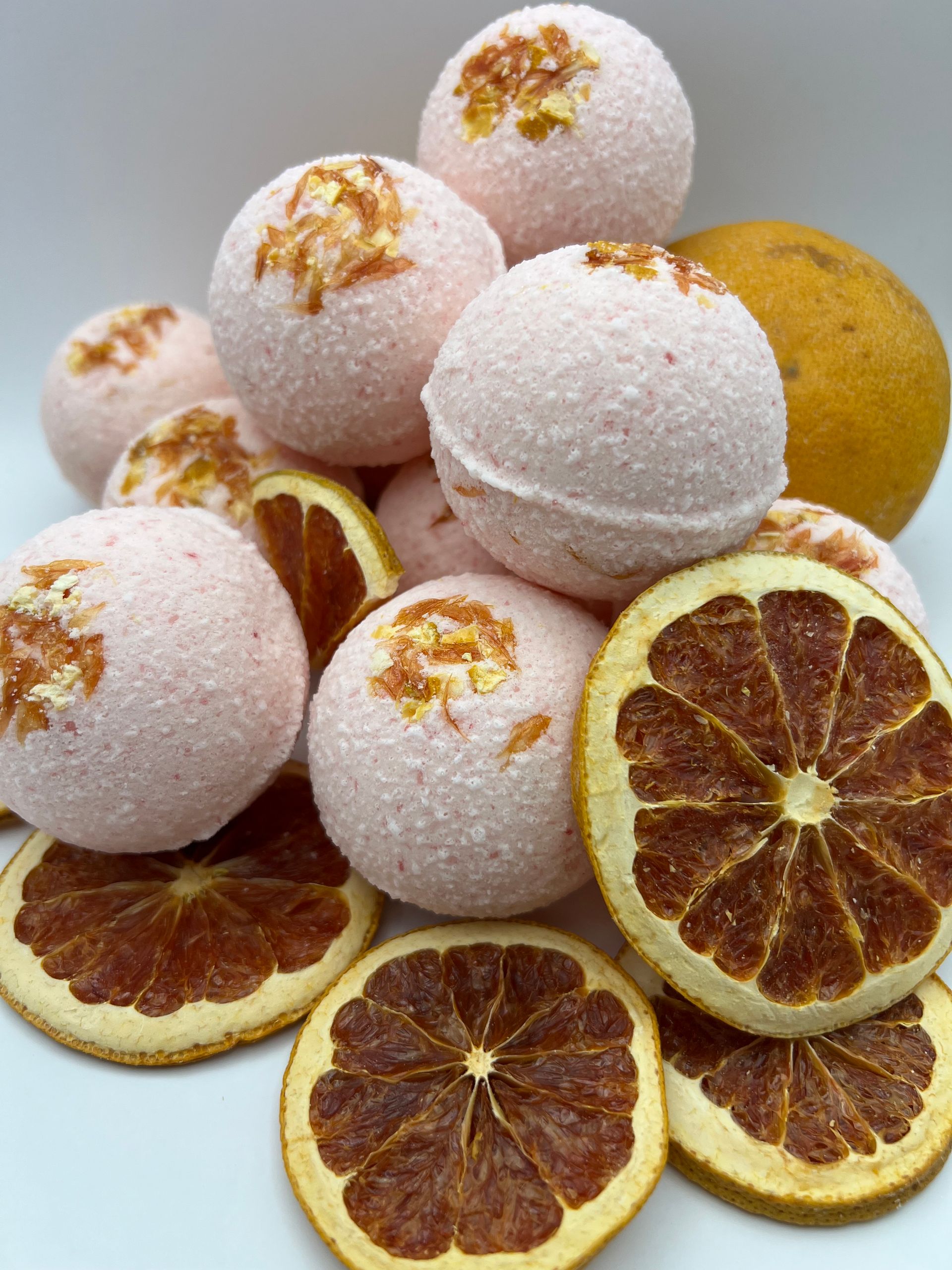 Pink Grapefruit Bath Bomb