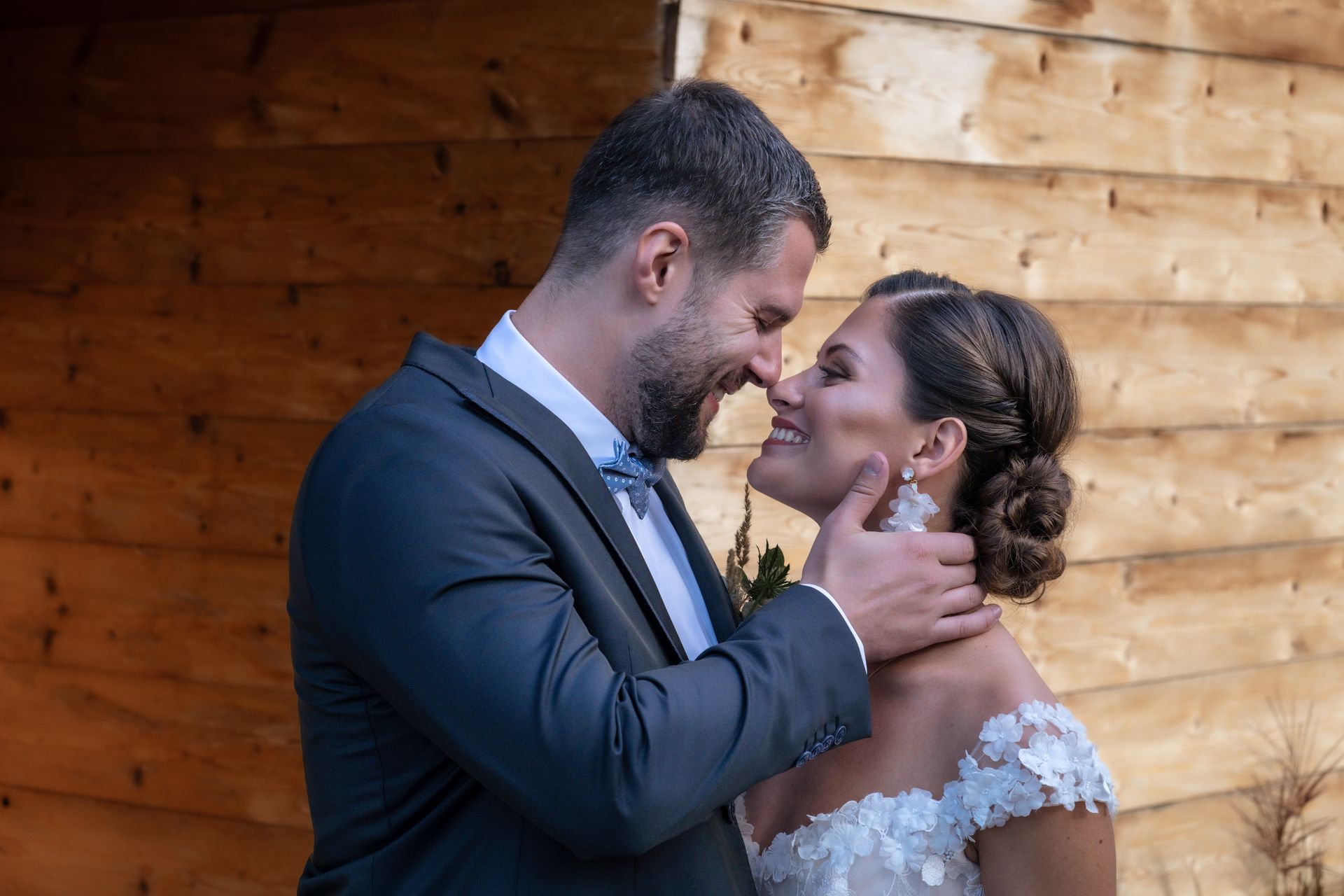 Brautstyling Hildesheim
Brautmake-up und Brautfrisur
Hochzeit Make up und Hochzeitfrisur